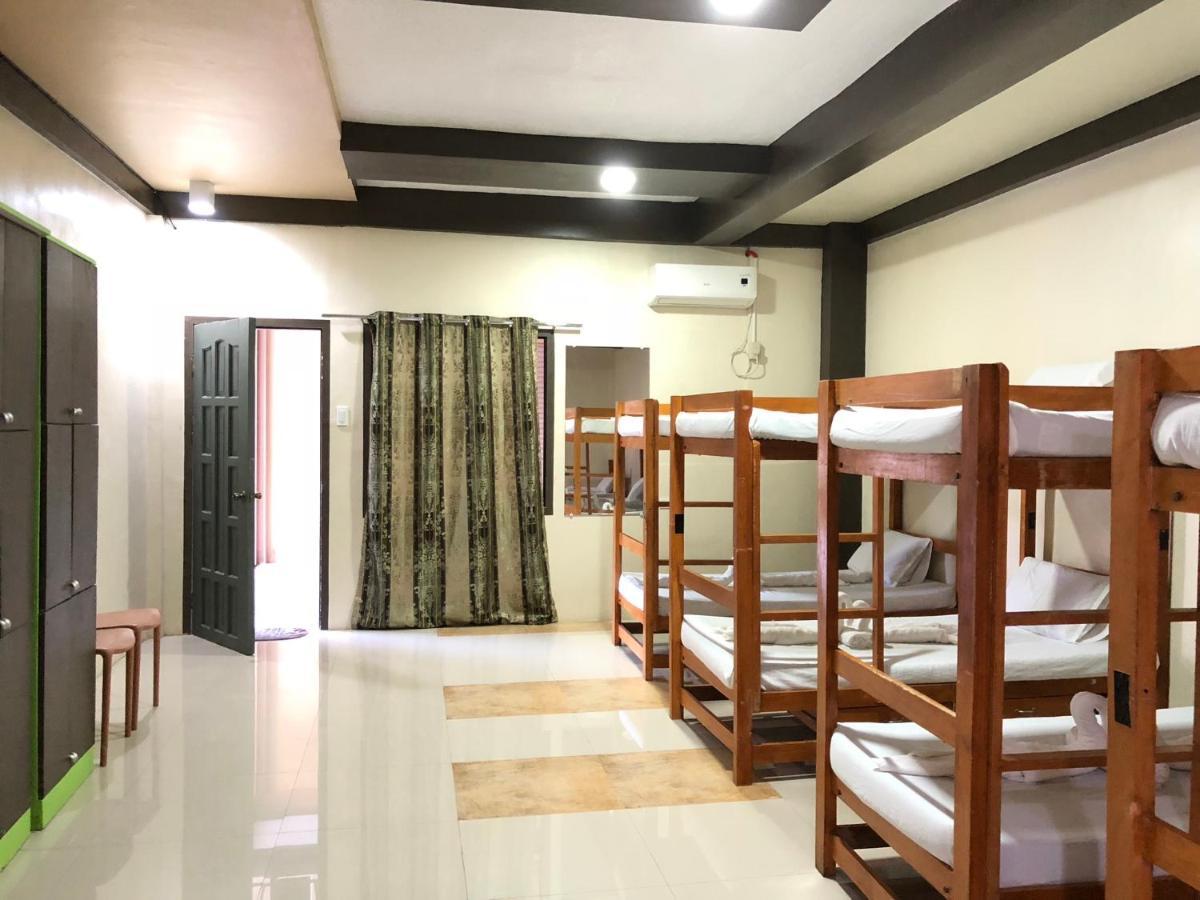 Jared Suites Upper Digos エクステリア 写真
